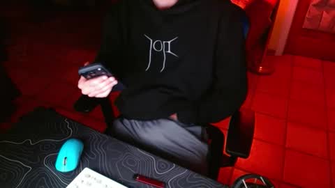 tootired online show from 04.05.26