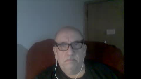 Snapshot of needlesslove chatting on 02.17.25 Tom online show from 02.17.25