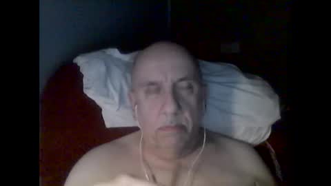 Snapshot of needlesslove chatting on 10.03.25 Tom online show from 10.03.25