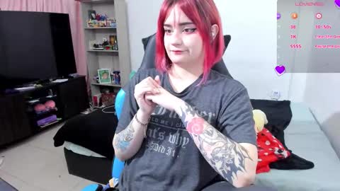 Geek Nicole    im Neeko UwU online show from 10.02.25