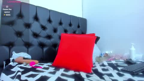 neferet_opal online show from 01.24.25