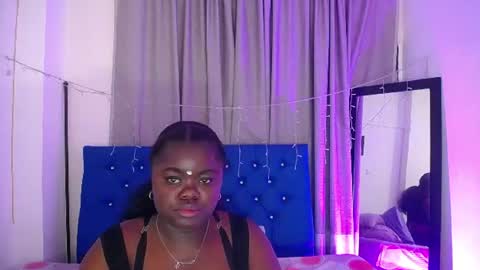 Snapshot of neighbor_ebony chatting on 07.03.26 CHIKY online show from 07.03.26