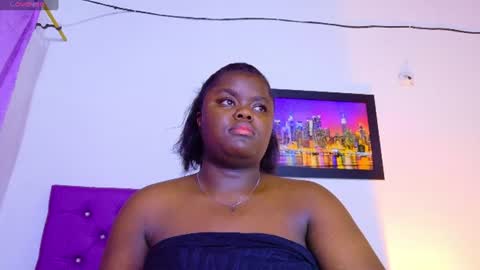 Snapshot of neighbor_ebony chatting on 07.16.26 CHIKY online show from 07.16.26
