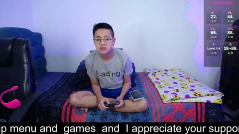 Snapshot of neithan_and_scott_ chatting on 12.30.24 NEW ONLYFANS OF SCOTT online show from 12.30.24