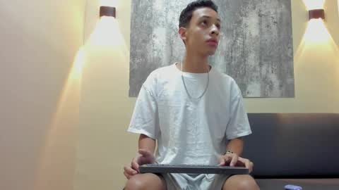 Snapshot of neithan_bleyt chatting on 10.25.25 NEITHAN online show from 10.25.25