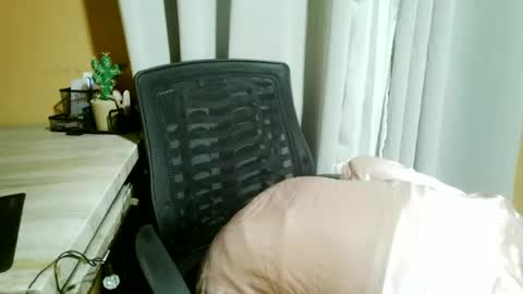 Snapshot of nelia_84 chatting on 06.14.26 nelia_84 online show from 06.14.26