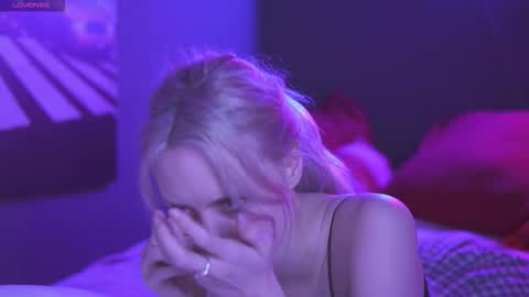 I am Nelly3 online show from 10.28.25