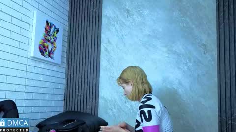 Salome Nena cupcake online show from 01.10.26