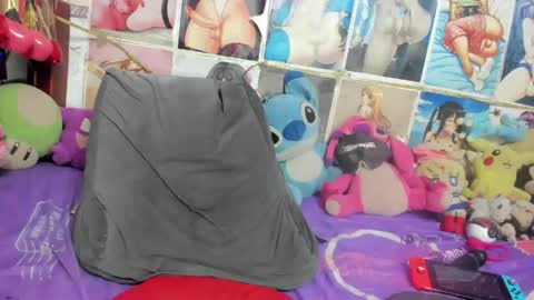 Ariana Unicorn   Pics  Videos click Show More  online show from 03.11.26