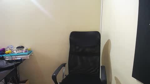 Snapshot of neny445 chatting on 12.27.24 kelly lopez online show from 12.27.24