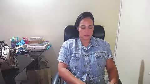 Snapshot of neny445 chatting on 01.11.25 kelly lopez online show from 01.11.25