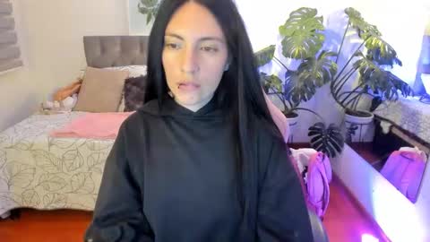 Sarah  online show from 11.18.25