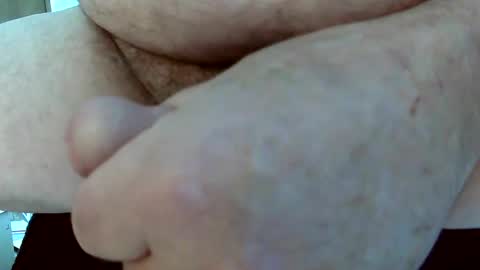 Snapshot of neohiom4f chatting on 12.17.24 neohiom4f online show from 12.17.24