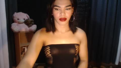 neomi online show from 09.12.25