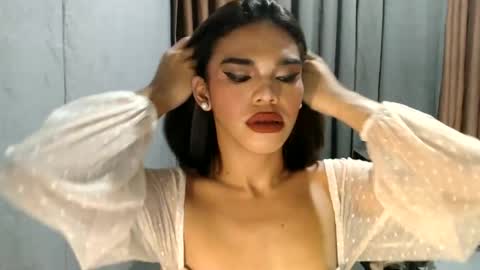 Snapshot of neomi_hardcock chatting on 05.12.26 neomi online show from 05.12.26