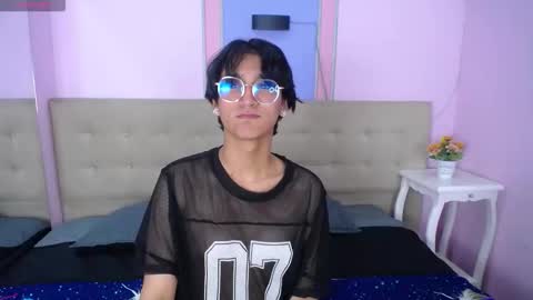 Snapshot of neonadonis chatting on 10.25.25 NeonAdonis online show from 10.25.25