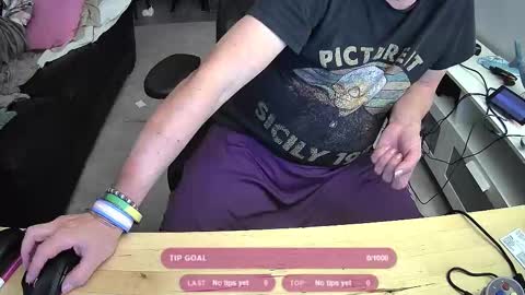 Neon online show from 09.16.25
