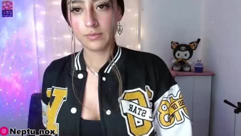 Snapshot of neptu_noxx chatting on 01.14.25 Neptu noxx online show from 01.14.25