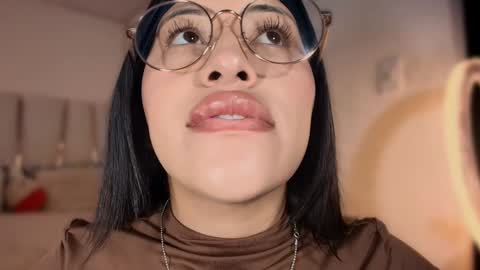 Helena    Every Friday new video for my fan club loves  online show from 01.21.25