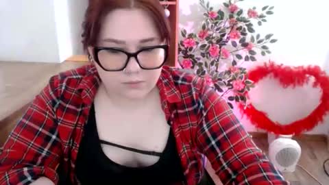 Snapshot of nereia chatting on 05.25.26 nereia online show from 05.25.26