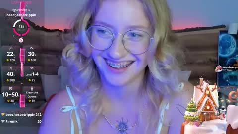Snapshot of nerissa_xo chatting on 09.19.25 Nerissa online show from 09.19.25