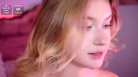 Snapshot of nerissa_xo chatting on 10.11.25 Nerissa online show from 10.11.25