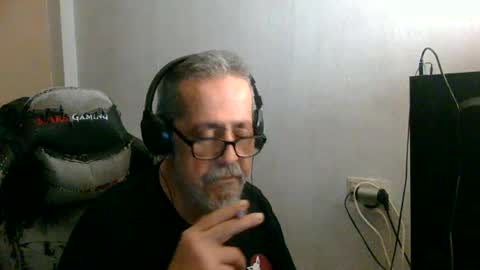 Snapshot of neron401 chatting on 05.10.26 neron401 online show from 05.10.26