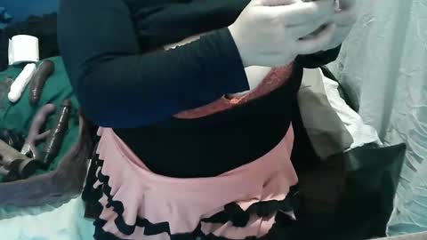 Snapshot of neslihan35 chatting on 02.11.25 neslihan online show from 02.11.25