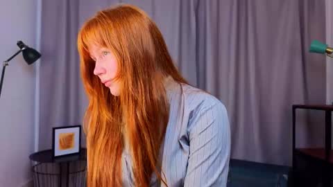Snapshot of netamaretti chatting on 09.11.25 Melissa online show from 09.11.25