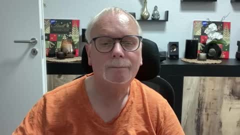 Snapshot of nettermann1968 chatting on 10.22.25 nettermann1968 online show from 10.22.25
