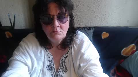 Snapshot of new_milf chatting on 06.15.26 Lilly online show from 06.15.26