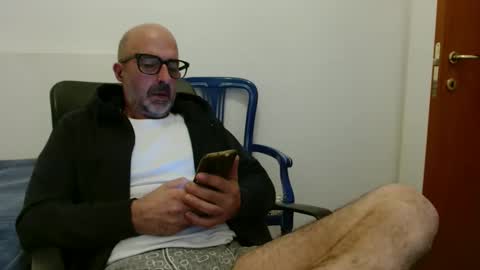 simi online show from 10.19.25