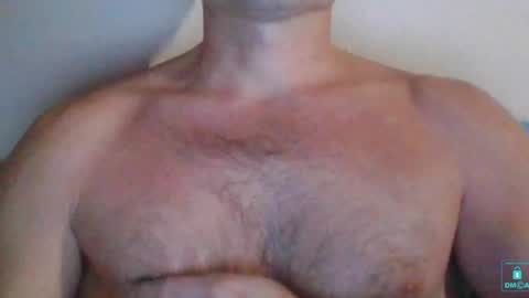 Snapshot of newtyguy90 chatting on 01.19.25 newtyguy90 online show from 01.19.25