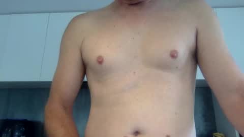 Snapshot of newysub75 chatting on 03.11.25 newysub75 online show from 03.11.25