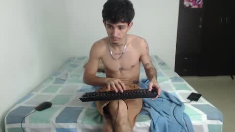 Snapshot of nextboywell1 chatting on 11.23.25 Yeison online show from 11.23.25