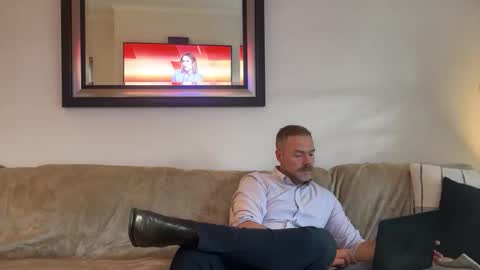 Guy online show from 02.12.25