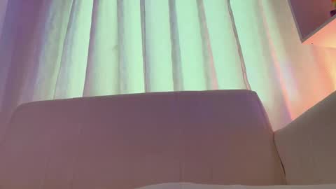 Snapshot of nezo_ chatting on 09.27.25  Angie   Instagram  angie julianac add me online show from 09.27.25