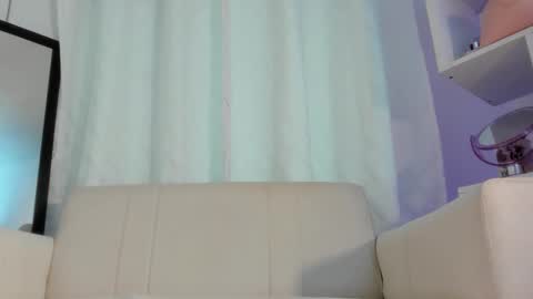 Snapshot of nezo_ chatting on 10.21.25  Angie   Instagram  angie julianac add me online show from 10.21.25