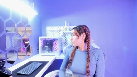 nezuko 16 online show from 10.12.25