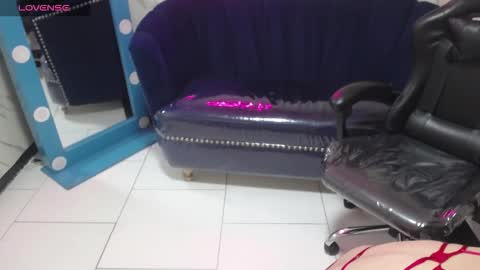 nezuko_v online show from 01.14.26