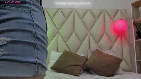 Milena online show from 12.22.24