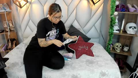 Milena online show from 01.14.25