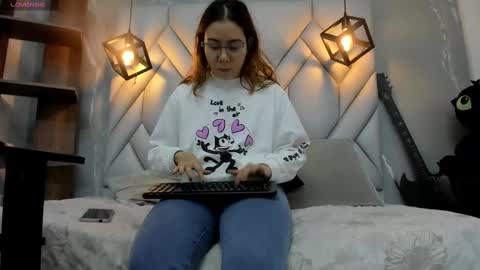 Milena online show from 02.17.25