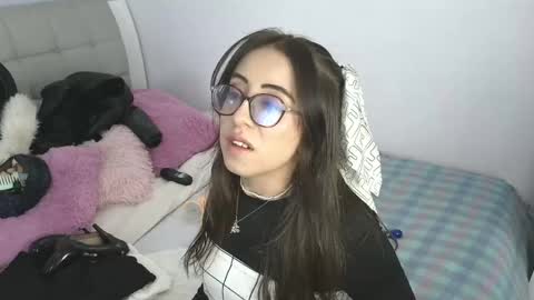 nezzukoo online show from 04.15.26