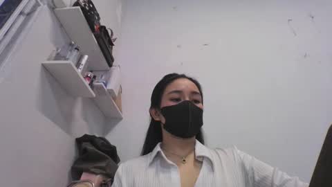 Snapshot of ngan_sexy_vn chatting on 10.13.25 Ngn Ngn online show from 10.13.25