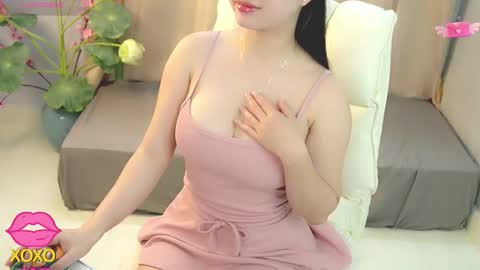 Snapshot of nhatlinhnguyen chatting on 09.21.25 nhatlinhnguyen online show from 09.21.25