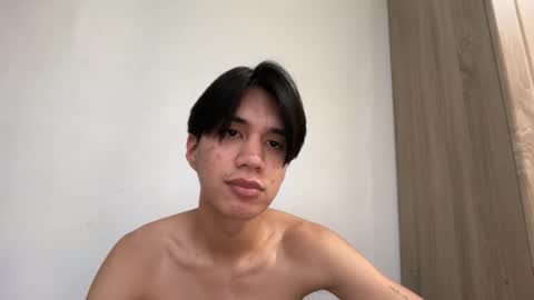 nhicolasklyde online show from 10.10.25