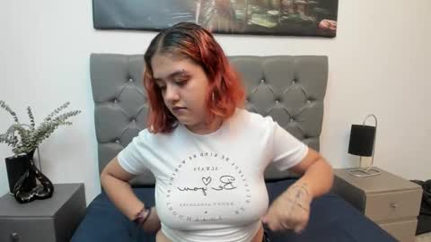 Estefani  online show from 03.05.25