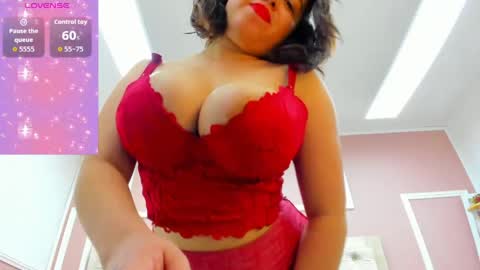 nia_taylorx online show from 05.29.26