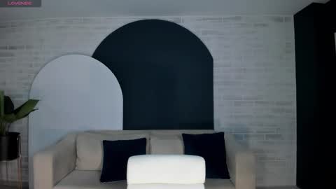 SQUIRTER DOLL    online show from 10.05.25